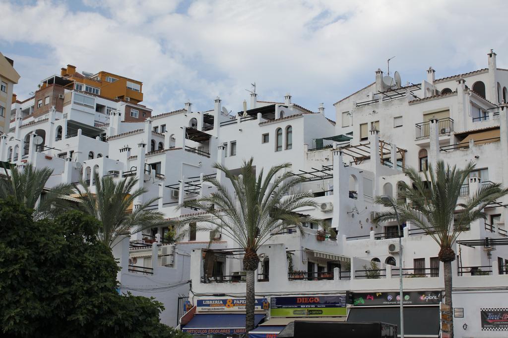 Apartamento Turistico Pueblo Evita Leilighet Benalmádena Eksteriør bilde